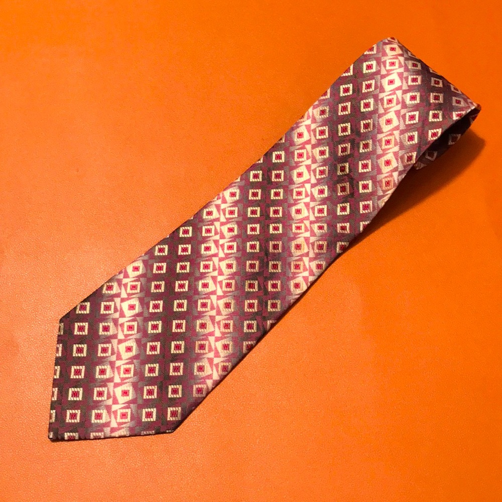 Pietro tie